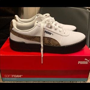 Puma women’s Size 8